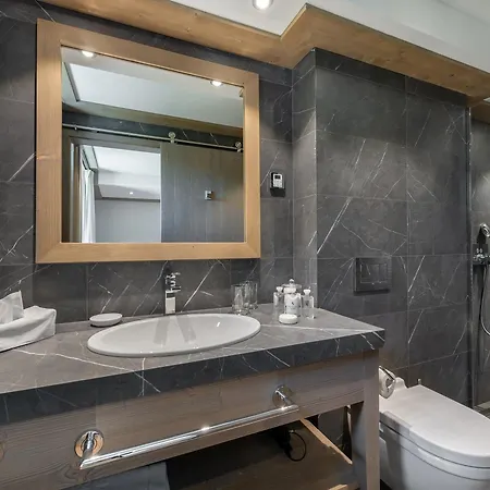 Chalet Chalet Luxueux 5 Chambres Sur Les Pistes A Courchevel 1850 - Fr-1-564-126 Courchevel