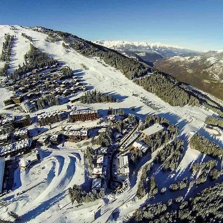 Chalet Luxueux 5 Chambres Sur Les Pistes A Courchevel 1850 - Fr-1-564-126 Chalet Courchevel